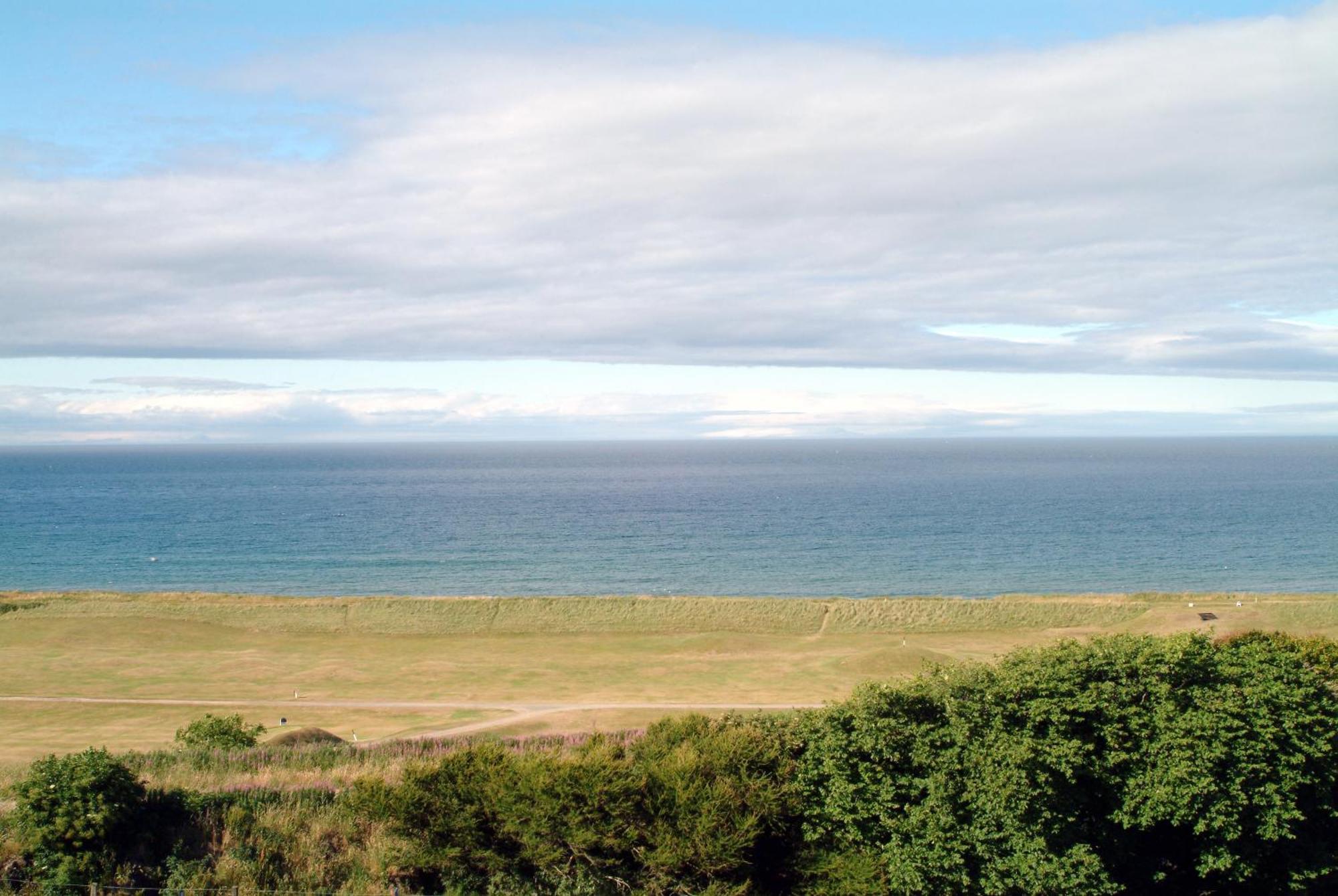 Cullen Bay Hotel Exteriör bild